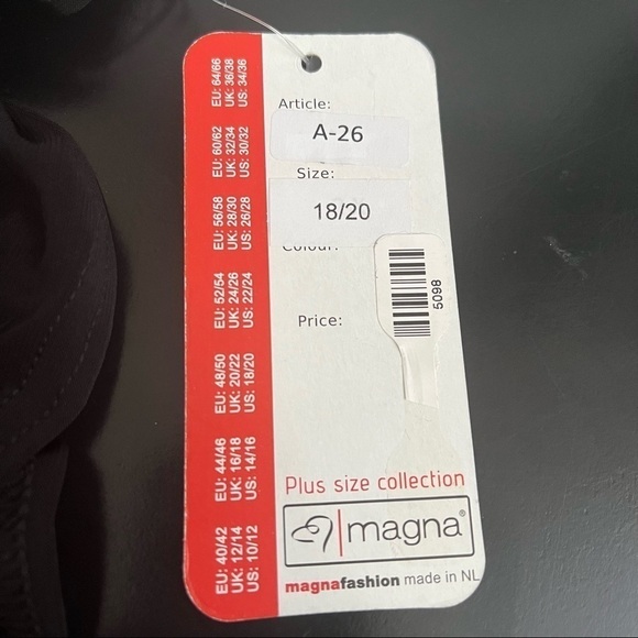 Magna Black Tank Top – Size 2X (18/20) - Picture 7 of 8